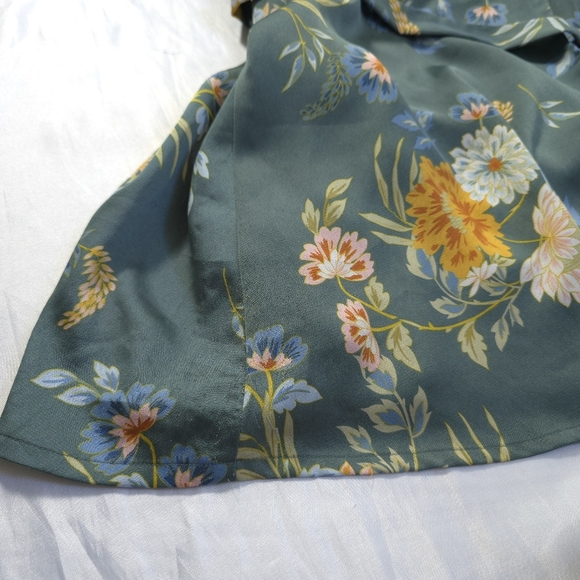 Superdown Floral Wrap Dress in Green and Yellow XS - Picture 7 of 9